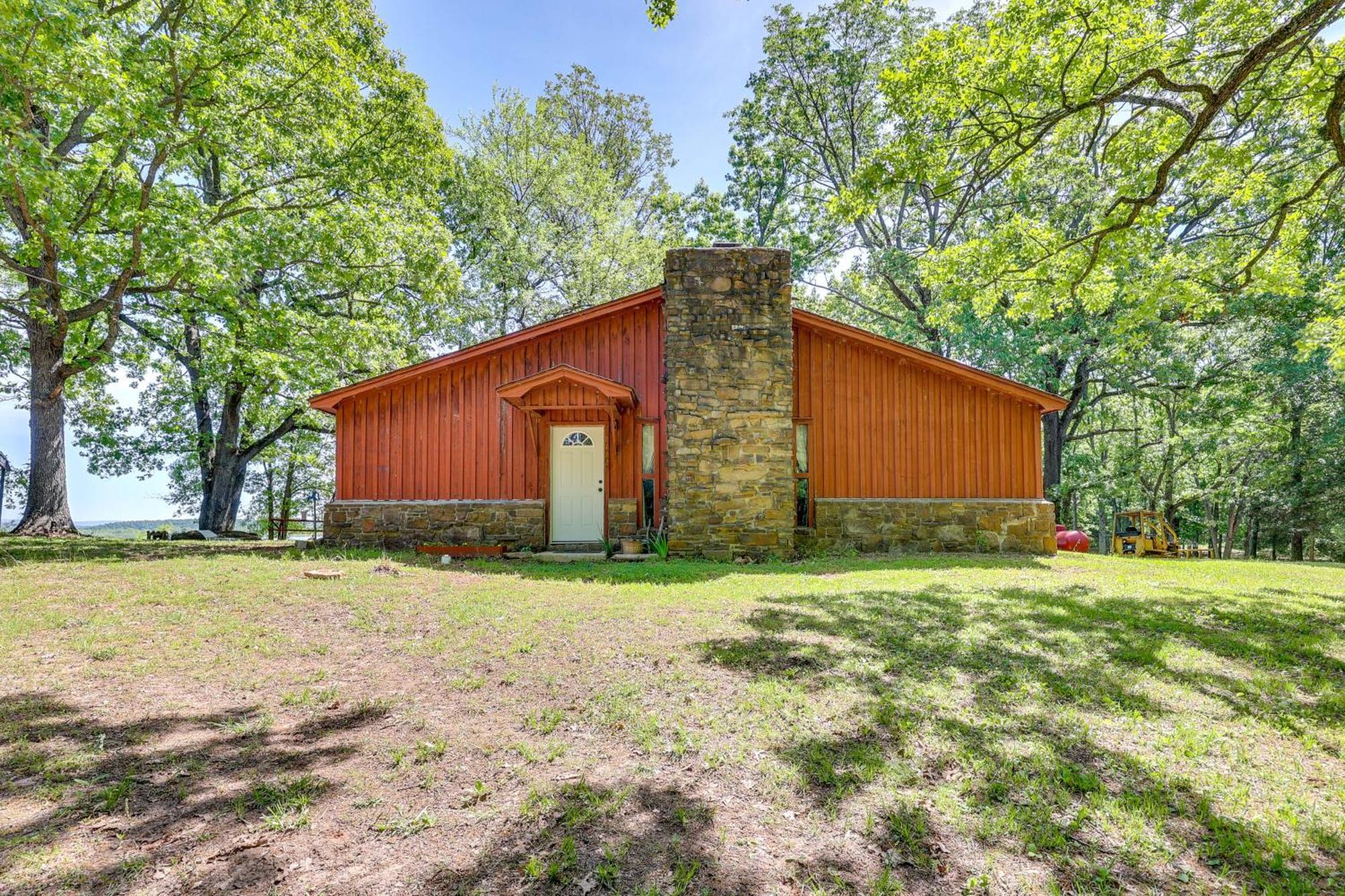 Rural Arkansas Vacation Rental With Lake Access Scranton ภายนอก รูปภาพ